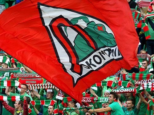 УЕФА наказал Локомотив за поведение фанатов