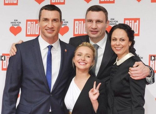 Братья Кличко помогли собрать детям 18.6 миллиона евро