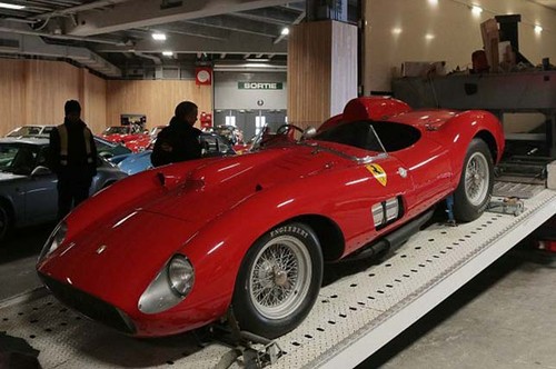 Спорткар Ferrari 1957 года продан за рекордную сумму