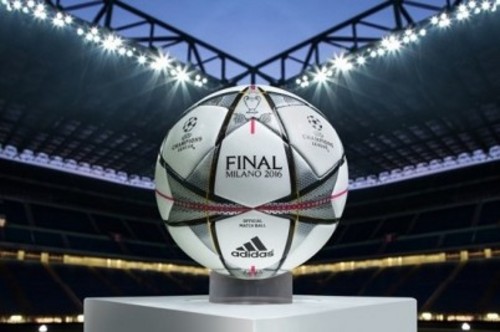 УЕФА представил мяч, которым сыграют Динамо и Манчестер Сити