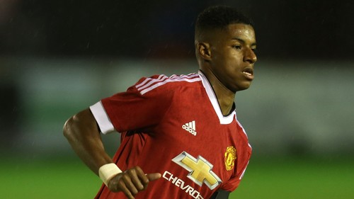 18-летний дебютант выводит Манчестер Юнайтед в 1/8 финала