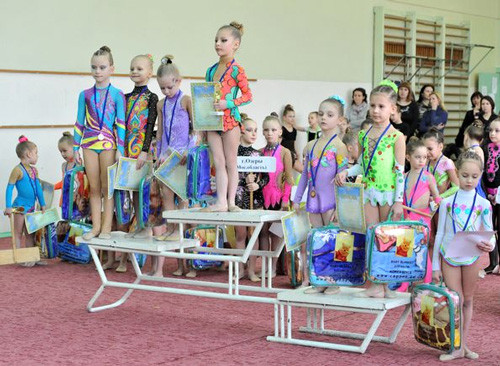 С. ЛОБКО: «В Мариуполе тренируются гимнастки из Донецка»