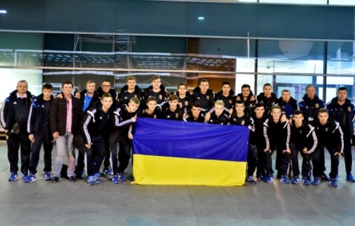 Украина U-17: с украинским флагом и путевкой на Евро