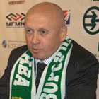 Явление новичков и главного тренера народу