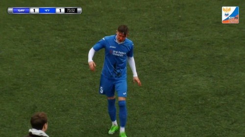 Чеченские футболисты жестоко избили соперника во время игры