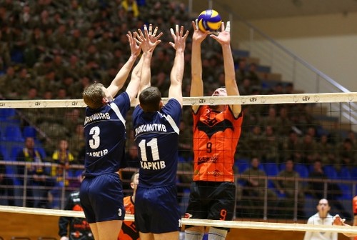 Локомотив в 17-й раз выиграл чемпионат Украины
