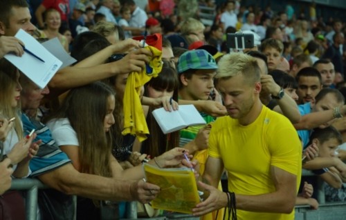 Збірна України запрошує вболівальників на відкрите тренування