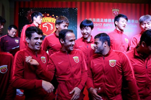 В Китае ввели 100% налог на иностранных футболистов