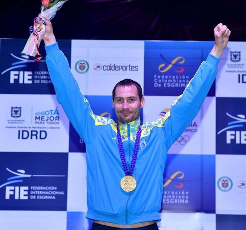 Богдан Никишин выиграл золото на этапе Кубка мира в Боготе
