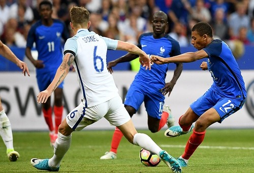 Франция — Англия — 3:2. Видеообзор матча