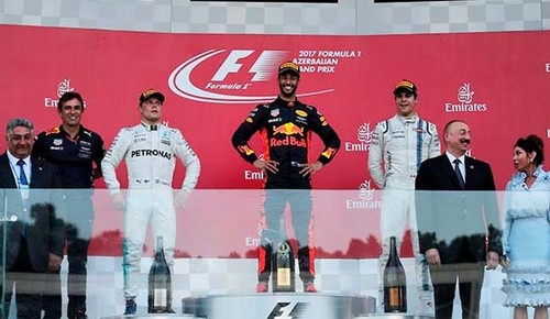 Даниэль Риккардо выиграл Гран-при Азербайджана