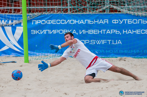 Чемпионат Киева по пляжному футболу: «ХИТ» лидирует в Высшей лиге