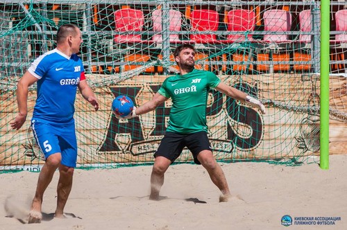 Пляжный футбол: классная интрига в Высшей лиге чемпионата Киева