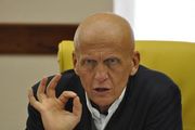 Коллина ведет переговоры о новом контракте с ФФУ
