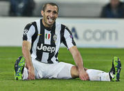 Юве громит Сампдорию, Наполи побеждает Эмполи