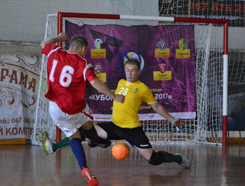 Кубок Свободы: Кардинал-Ровно и Сокол вышли в лидеры в своих группах