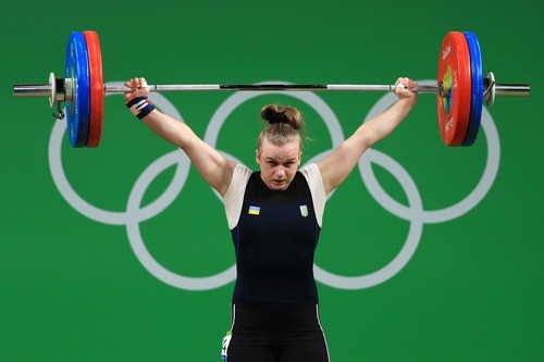 Тяжелоатлетка Ирина Деха завоевала золото на Универсиаде