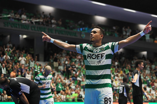 Лиссабонский Спортинг с победы стартовал в чемпионате Португалии