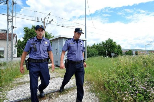 33-летнего черногорского голкипера Ленаца застрелили на тренировке