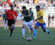 ФОТО ДНЯ. Бразильцы в Боливии спасались с помощью кислородных масок