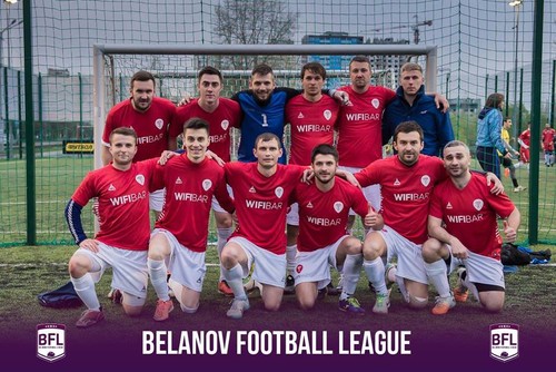 Досрочные чемпионства WIFIBAR и УкрСибБанка в Belanov Football League
