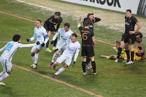 Группа D. Два гола Жулиано приносят Зениту победу над Дандолком