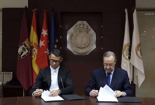 Роналду продлил контракт с Реалом до 2021 года