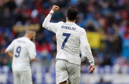 Дубль Криштиану Роналду приносит Реалу победу над Спортингом