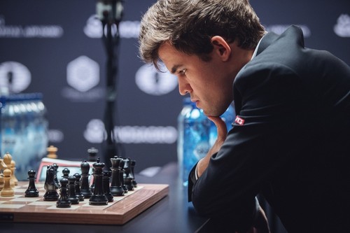 Магнус Карлсен – чемпион мира по шахматам