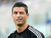 Роналду назван игроком года по версии Forza Football