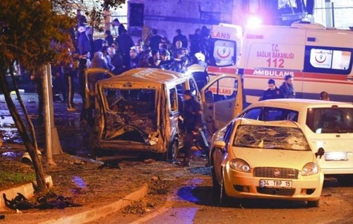 Теракт возле стадиона Бешикташа унес жизни 29 человек