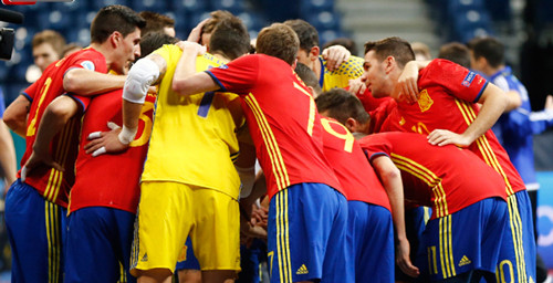 Перед матчами в Киеве сборная Испании сыграет с Черногорией