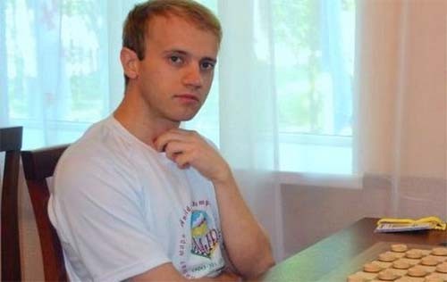 Українського чемпіона світу з шашок дискваліфікували за вишиванку
