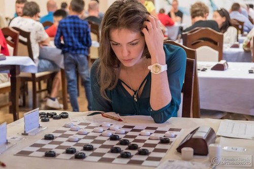 Виктория Мотричко выиграла шашечный турнир среди женщин во Франции
