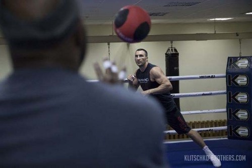 Британские журналисты подсмотрели тренировку Кличко в Киеве
