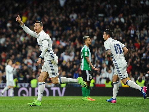 Реал Мадрид — Реал Бетис — 2:1. Видеообзор матча