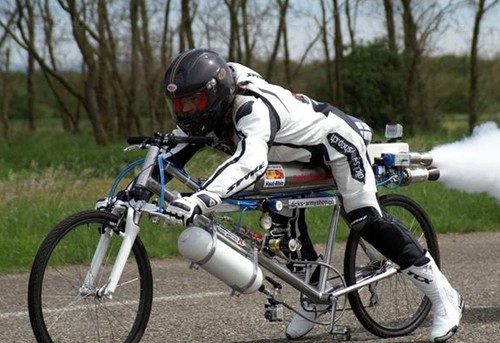 Французский велосипедист разбился на скорости 300 км/ч