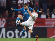 Севилья обыграла Реал, Барселона разгромила Вильярреал