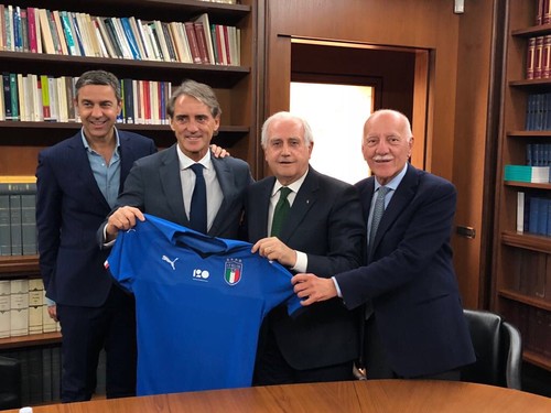ОФИЦИАЛЬНО: Манчини — новый главный тренер сборной Италии