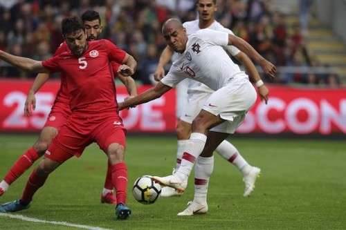 Португалия без Роналду не смогла обыграть Тунис