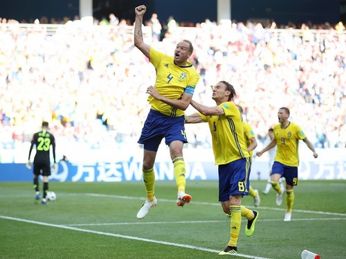 Андреас Гранквист стал лучшим игроком в матче Швеция - Южная Корея