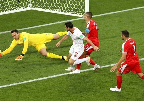 Сборная Швейцарии во втором матче подряд спасается от поражения