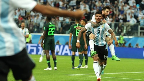 Аргентина дожала Нигерию и вышла в плей-офф чемпионата мира