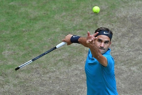 Федерер пробился в 4-й круг Уимблдона и установил рекорд