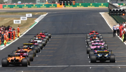 Рено предлагает сократить количество гонок в сезоне Ф-1
