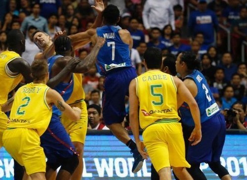 FIBA дисквалифицировала 10 филиппинских баскетболистов за драку