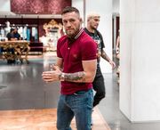 Тренер Макгрегора: «Конор отыграется за поражение от Мейвезера»