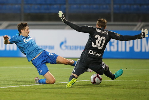 Зенит забил Динамо 8 мячей и вышел в плей-офф квалификации ЛЕ