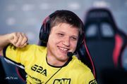 Александр «s1mple» Костылев подписал новый контракт с Natus Vincere