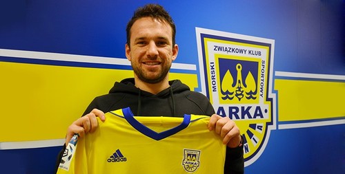 ОФИЦИАЛЬНО: Богданов подписал контракт с Аркой